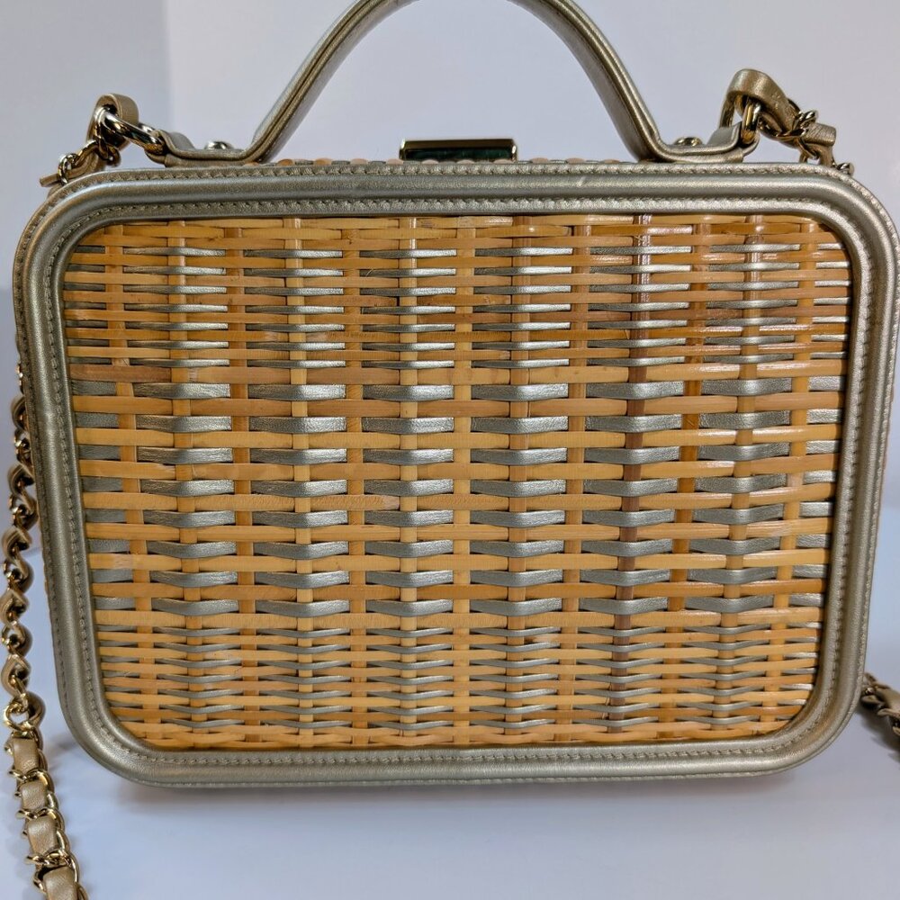 Chanel Filigree Rattan Bag - Picture 4 of 16